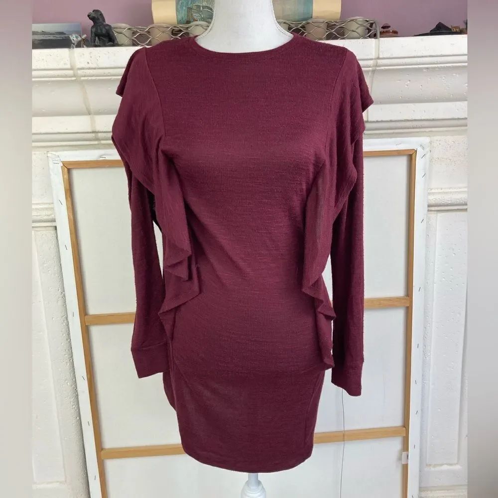 Burgundy wine knit dress w/pretty vertical ruffles body con medium weight
